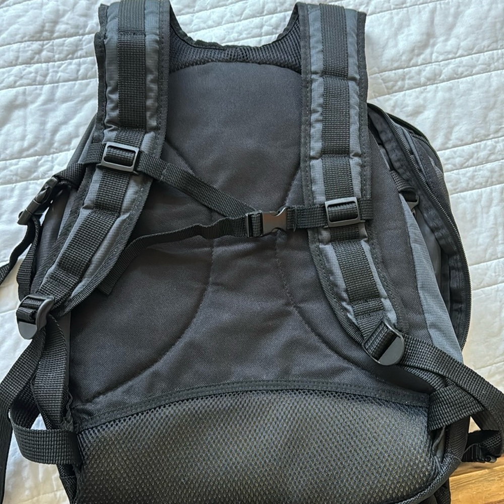 Silversea Expeditions backpack - Picture 7 of 9
